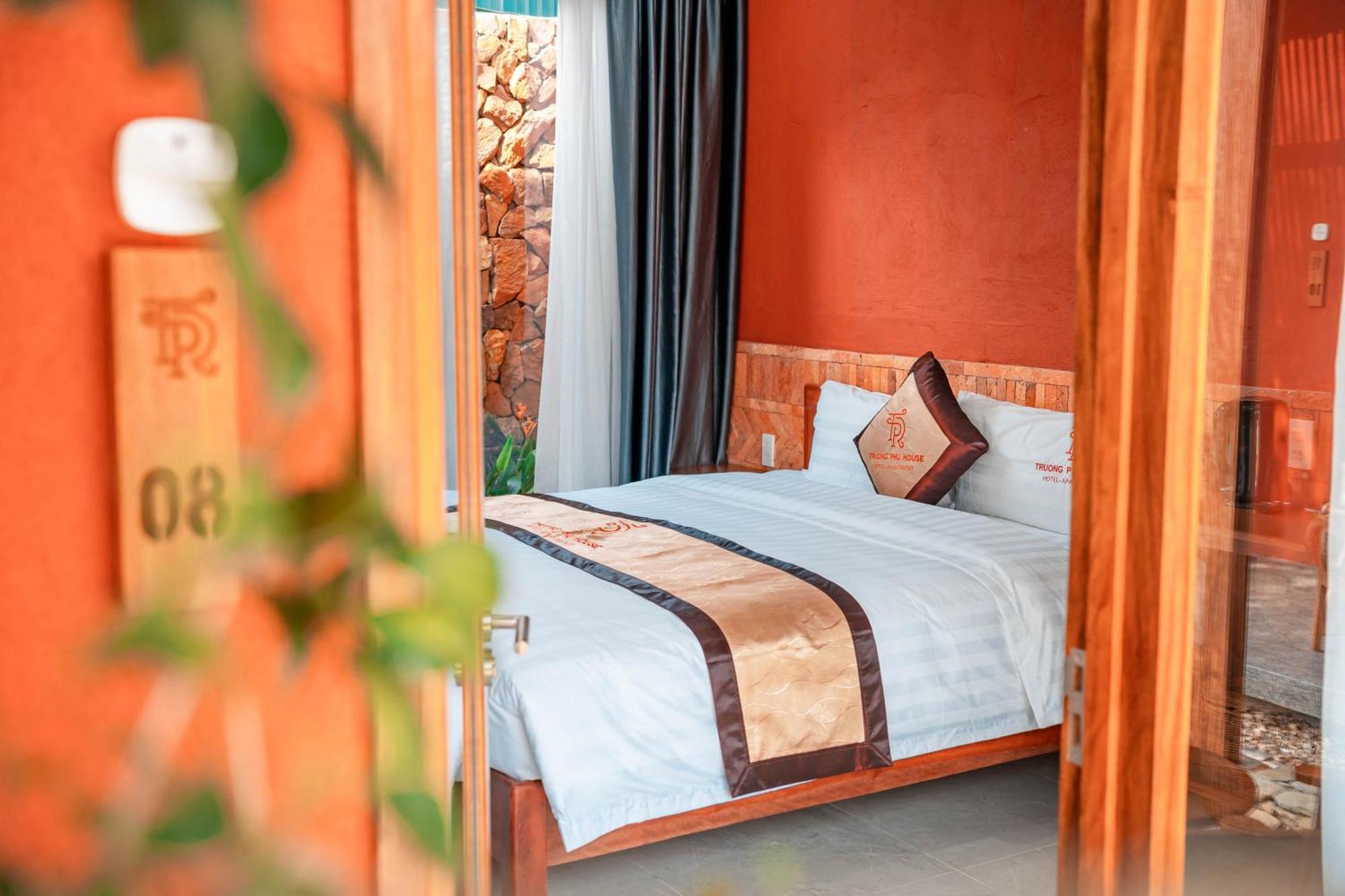Truong Phu House - Hotel & Apartment Hue Buitenkant foto