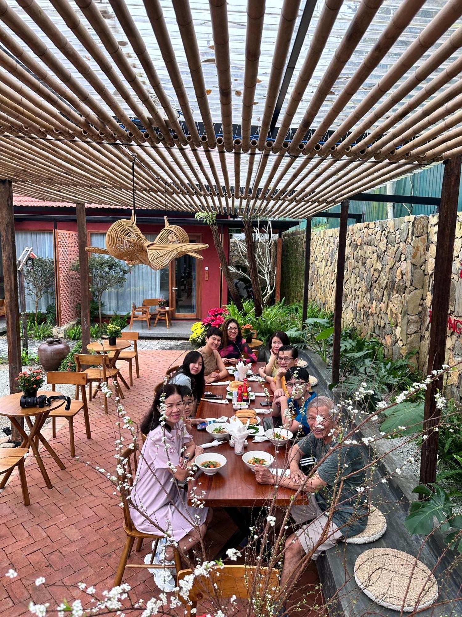 Truong Phu House - Hotel & Apartment Hue Buitenkant foto